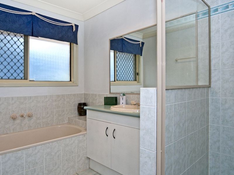 20 Toomba Place, Forest Lake QLD 4078