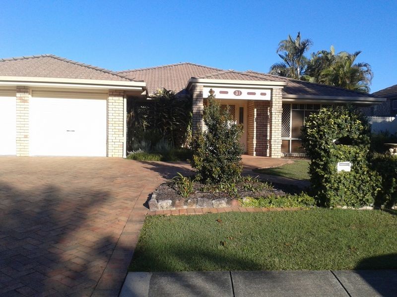 31 Lakeside Crescent, Forest Lake QLD 4078