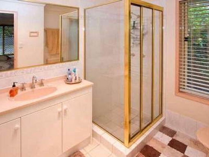 31 Lakeside Crescent, Forest Lake QLD 4078