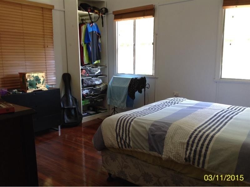 37 Gray Avenue, Corinda QLD 4075