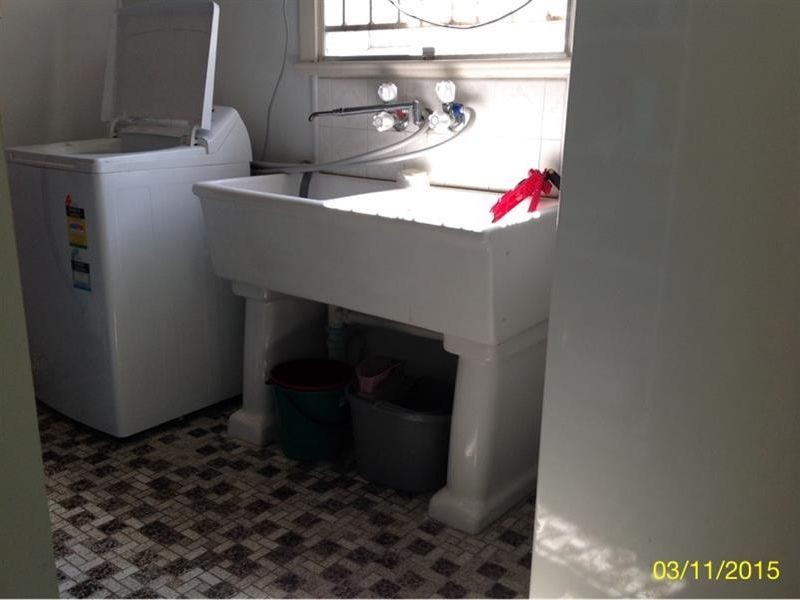 37 Gray Avenue, Corinda QLD 4075