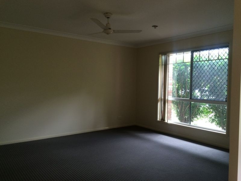 6 Hannam Crescent, Forest Lake QLD 4078