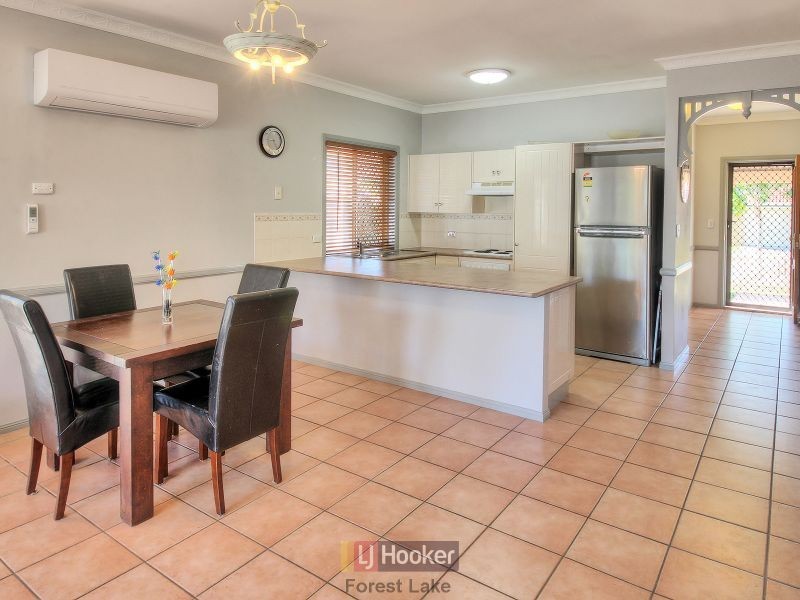 4 Thornton Close, Forest Lake QLD 4078