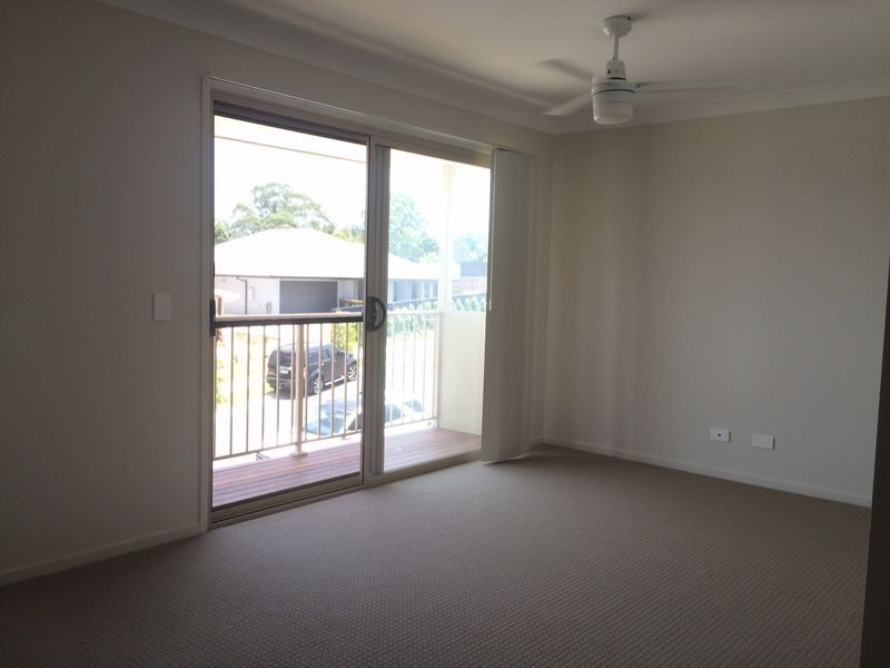 8 Kent Street, Heathwood QLD 4110