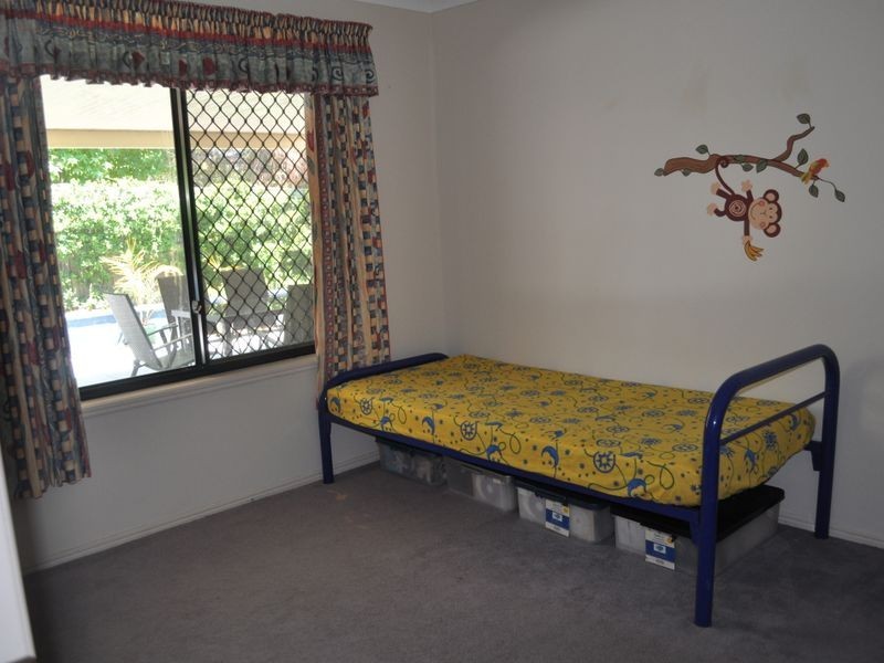 15 Grevillea Place, Forest Lake QLD 4078