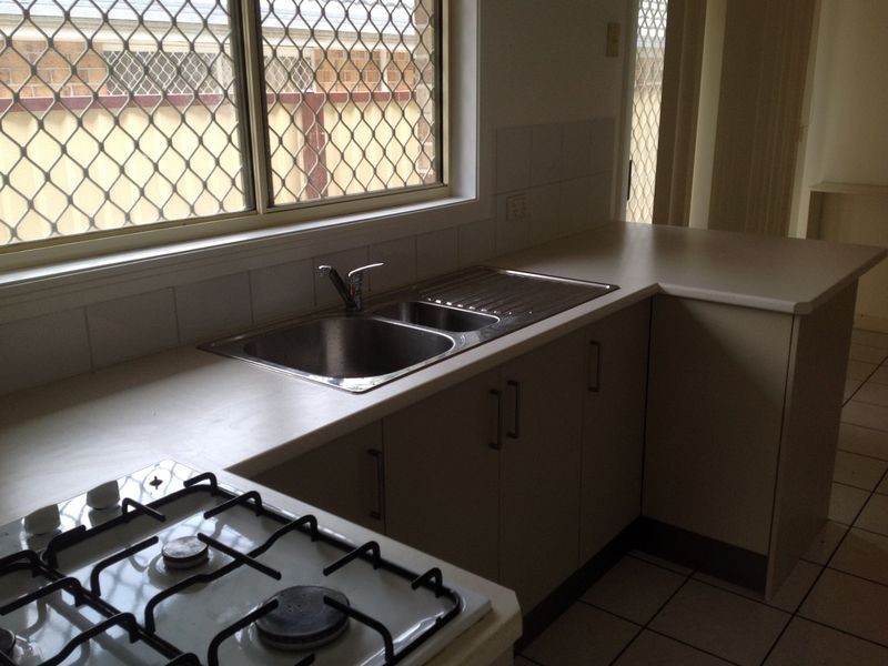 6 Beaufront Place, Forest Lake QLD 4078