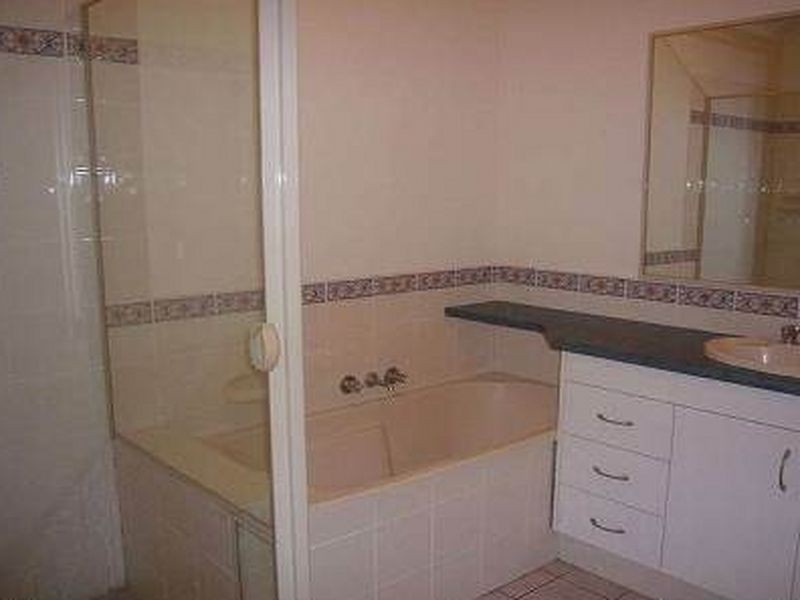 12 Booloumba Crescent, Forest Lake QLD 4078