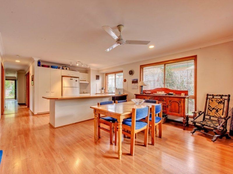 7 Mitchell Place, Forest Lake QLD 4078