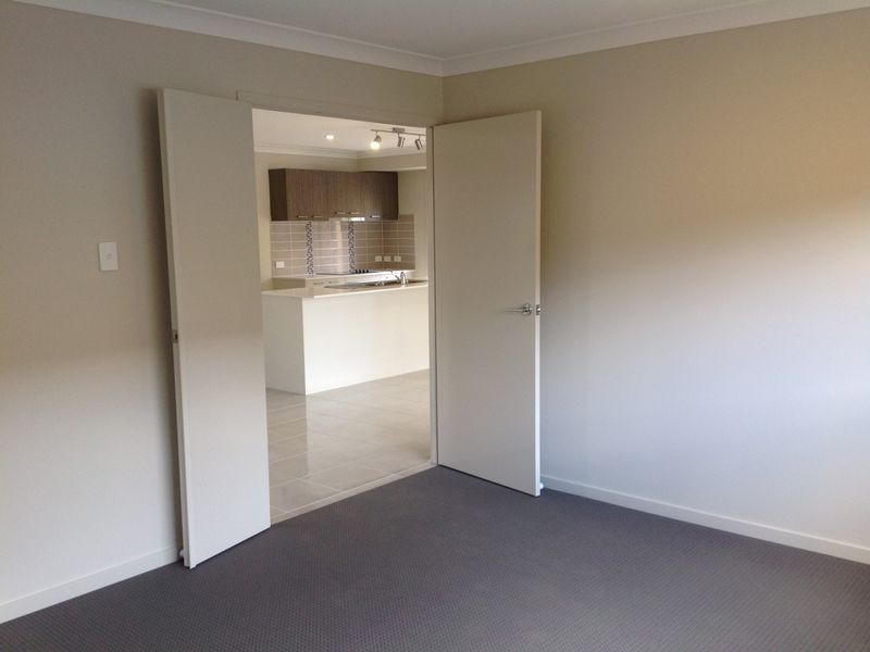 24 (Lot 44 Elphinstone Street, Doolandella QLD 4077
