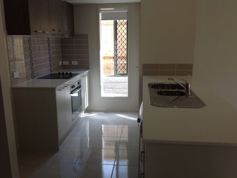 24 (Lot 44 Elphinstone Street, Doolandella QLD 4077