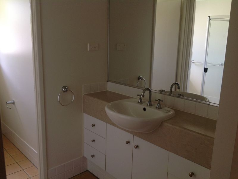 3 Amamoor Court, Forest Lake QLD 4078