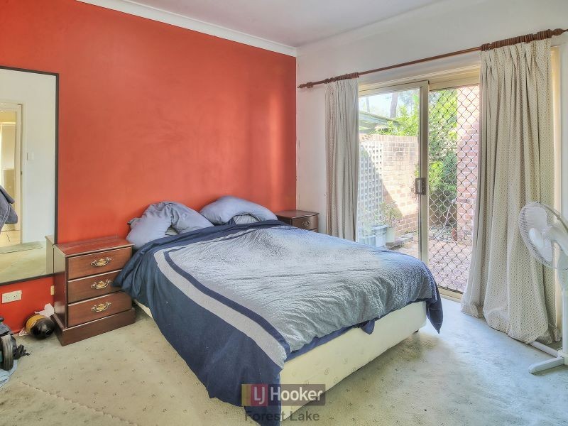 22 Hoop Place, Forest Lake QLD 4078