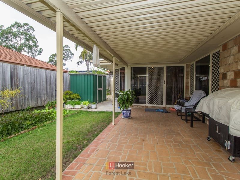 10 Booloumba Crescent, Forest Lake QLD 4078