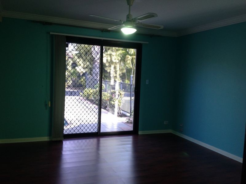 4 Blaxland Place, Forest Lake QLD 4078