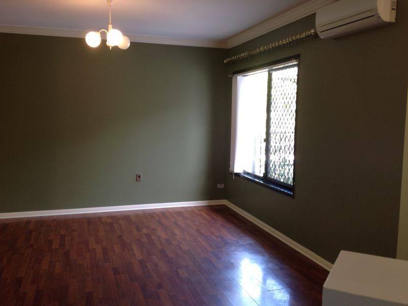 4 Blaxland Place, Forest Lake QLD 4078