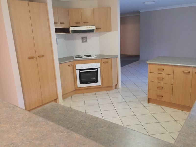 9 Coot-Tha Place, Forest Lake QLD 4078