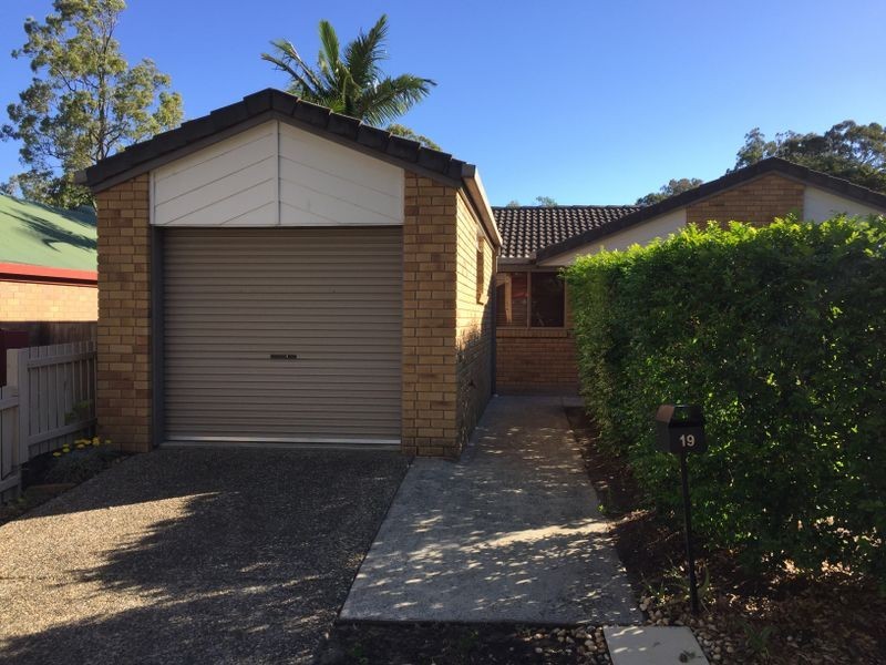 19 Oldbury Place, Forest Lake QLD 4078