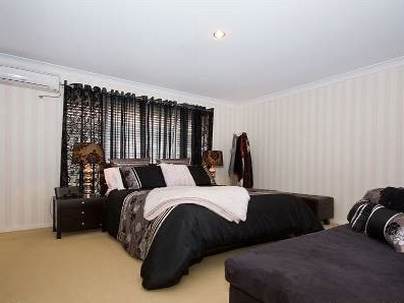13 Moran Crescent, Forest Lake QLD 4078