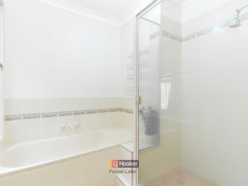 44 Acorn Circuit, Forest Lake QLD 4078