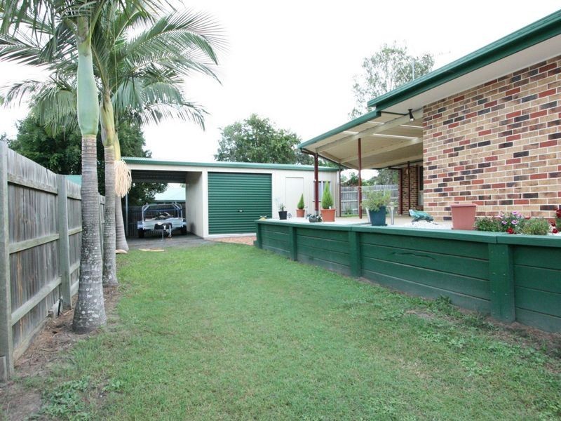 5 Scarlet Place, Forest Lake QLD 4078