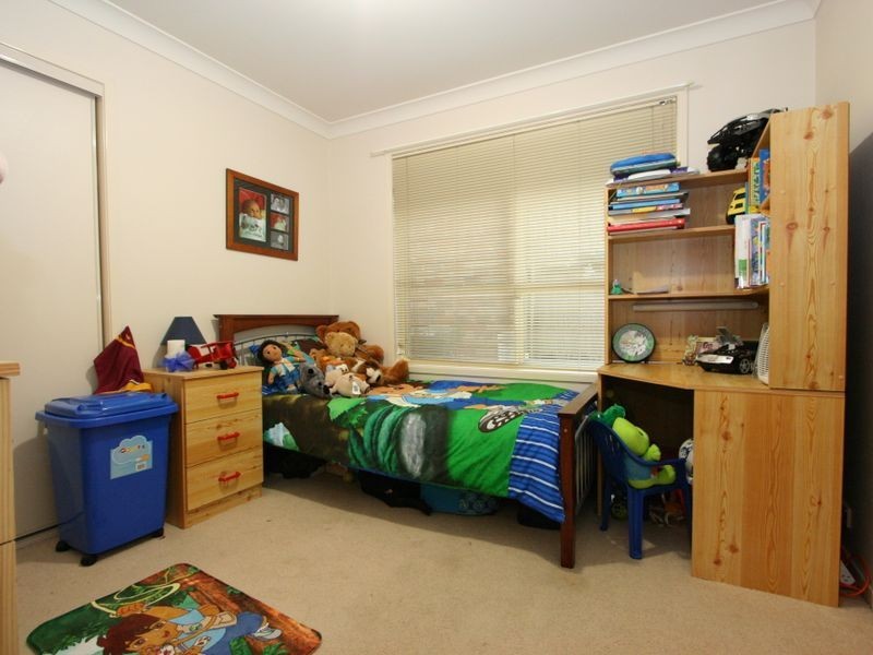 44 Acorn Circuit, Forest Lake QLD 4078