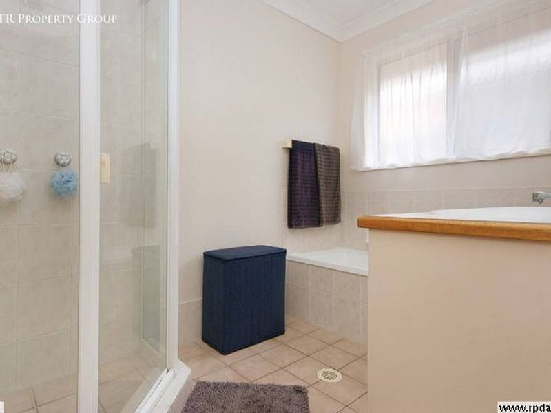 9 Tasman Place, Forest Lake QLD 4078