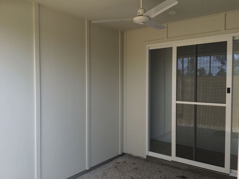 2/24 Harry Street, Bellbird Park QLD 4300