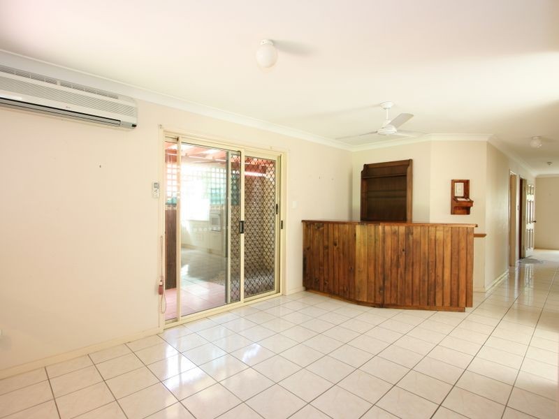 17 Bishop Street, Forest Lake QLD 4078