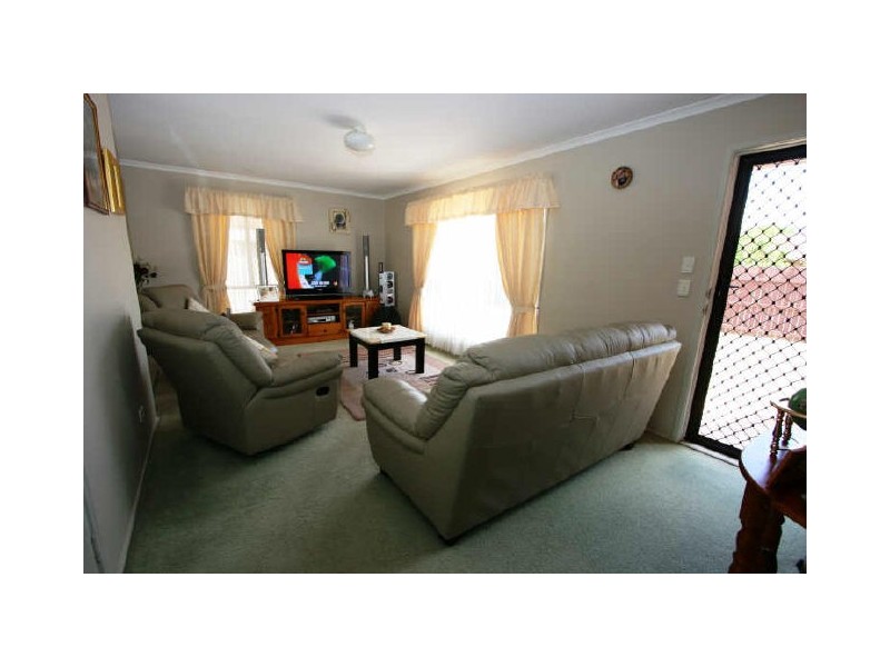 18 Penfold Street, Hillcrest QLD 4118