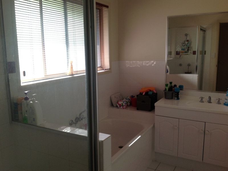 11 Harrison Crescent, Forest Lake QLD 4078