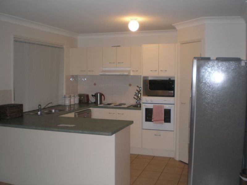 13 Goldeneye Place, Forest Lake QLD 4078