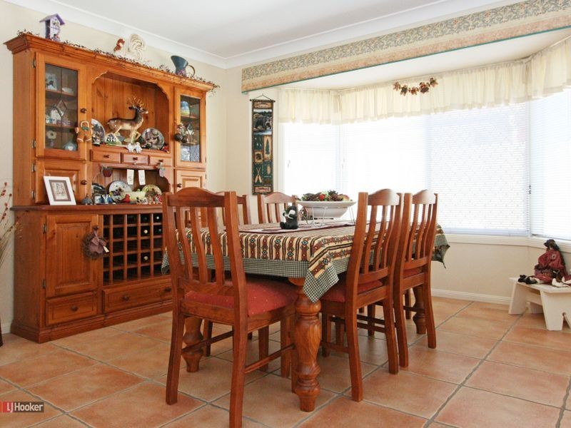 13 Ascot Avenue, Forest Lake QLD 4078