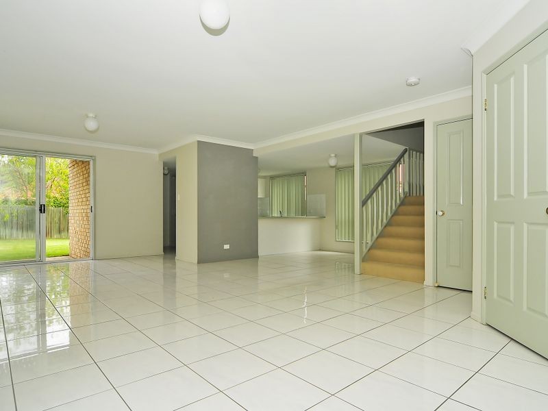 22 Glasshouse Crescent, Forest Lake QLD 4078