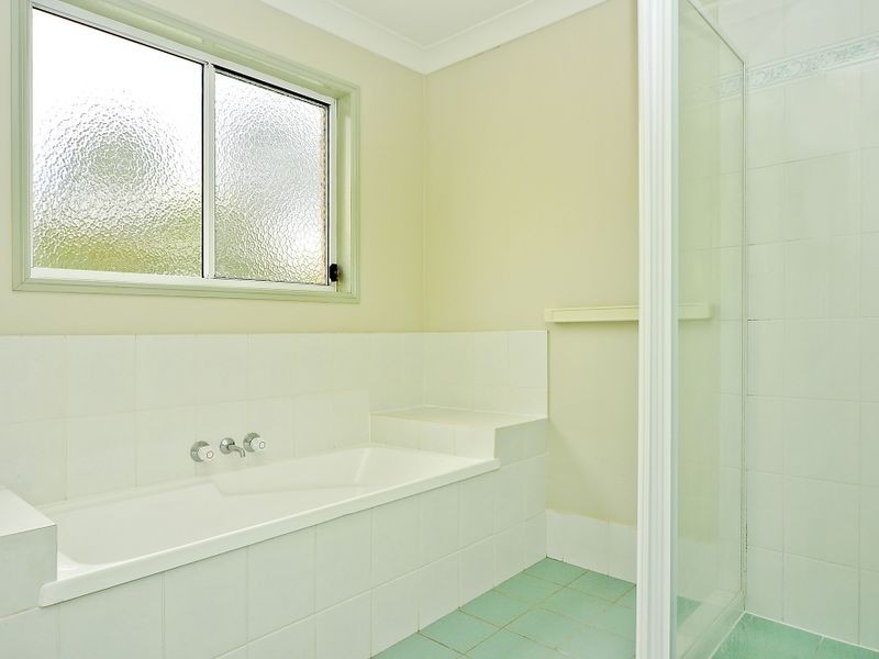 22 Glasshouse Crescent, Forest Lake QLD 4078