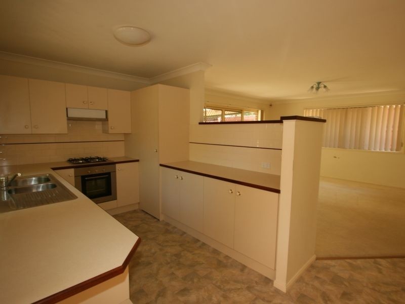 5 Summerhill Place, Forest Lake QLD 4078