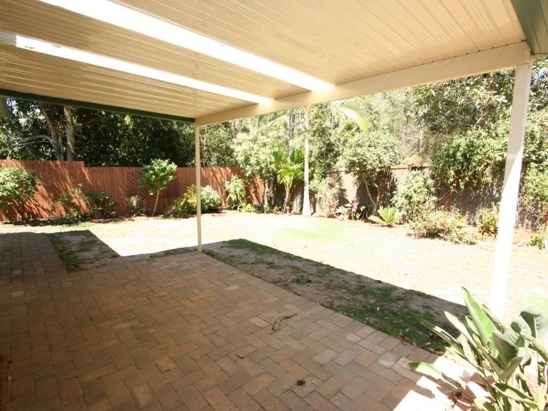 5 Summerhill Place, Forest Lake QLD 4078