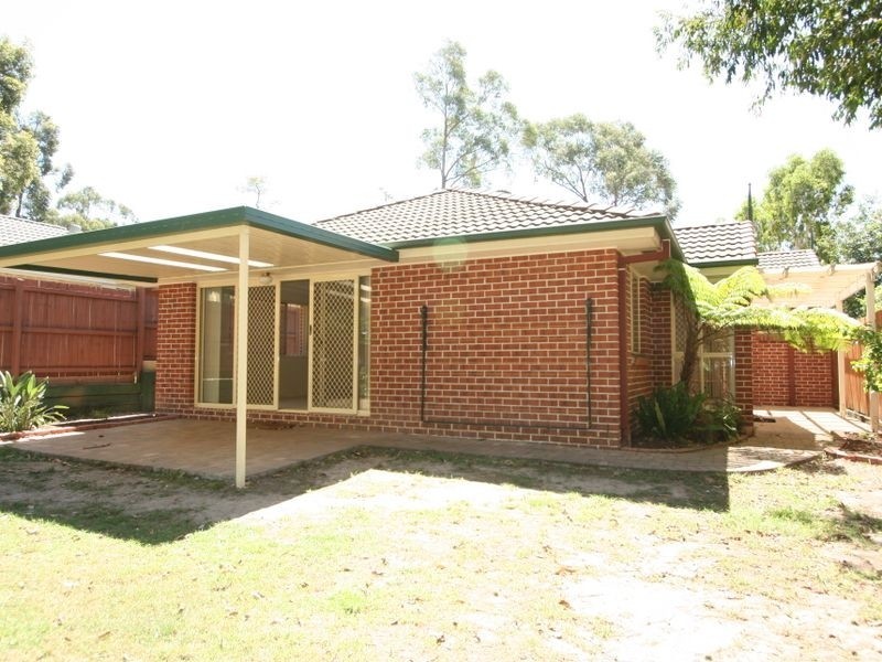 5 Summerhill Place, Forest Lake QLD 4078