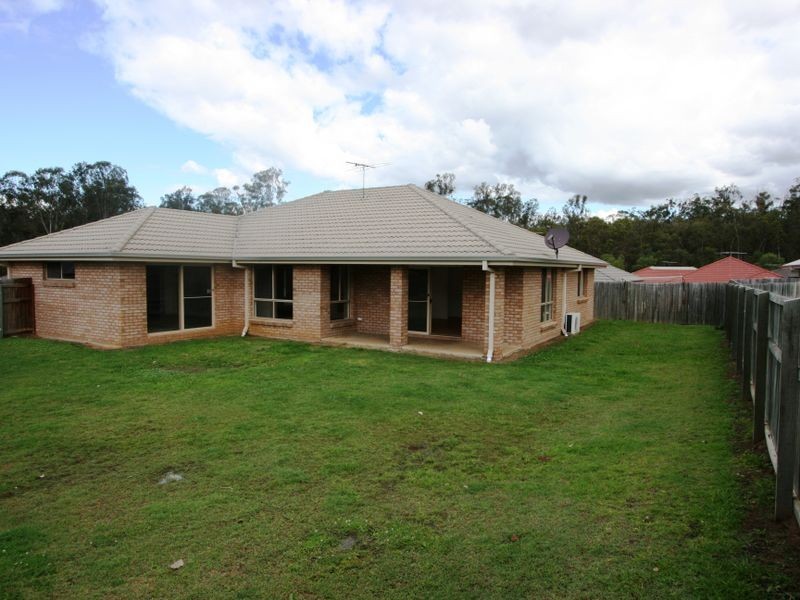 6 Charlton Close, Collingwood Park QLD 4301