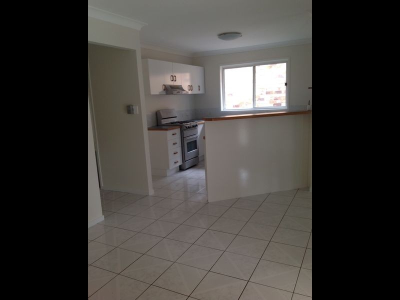 102 Banksia Circuit, Forest Lake QLD 4078