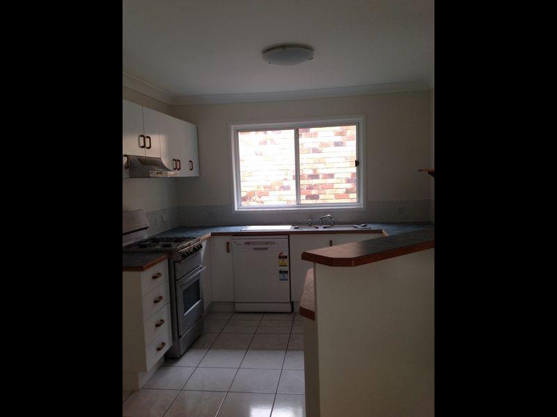 102 Banksia Circuit, Forest Lake QLD 4078