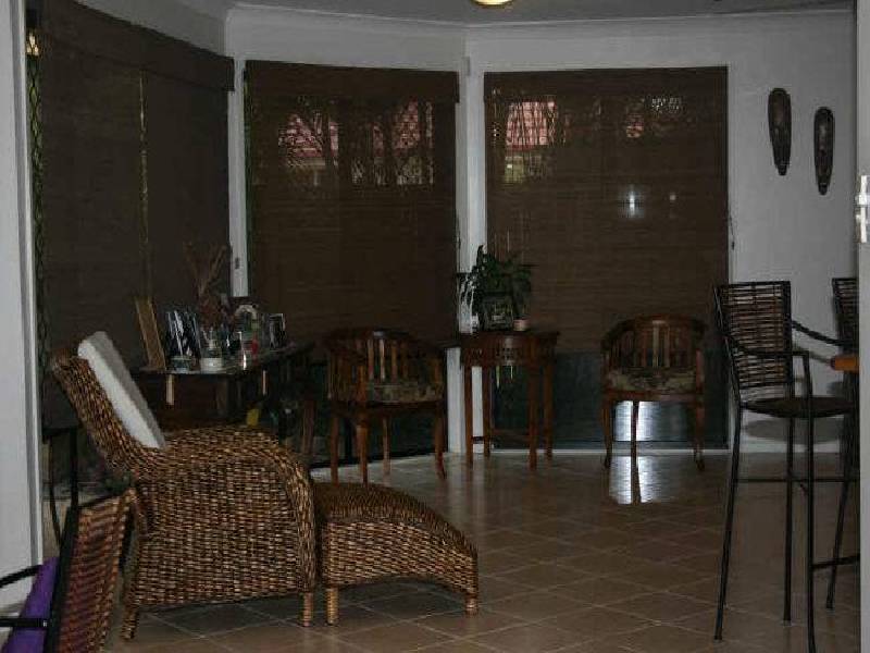 8 Chatswood Close, Forest Lake QLD 4078