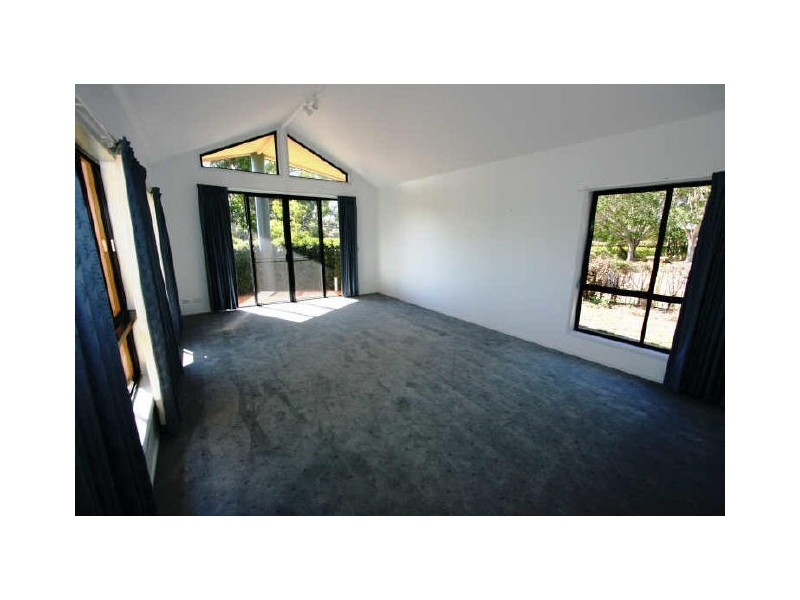 1 Jetty Walk, Forest Lake QLD 4078