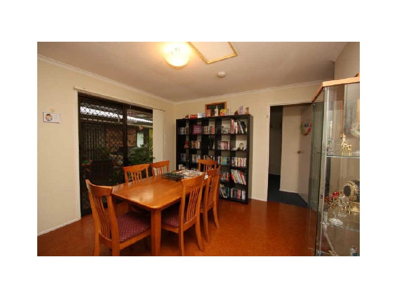 3 Acorus Court, Regents Park QLD 4118