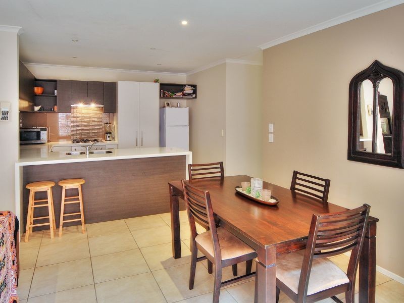 7 Napier Place, Forest Lake QLD 4078
