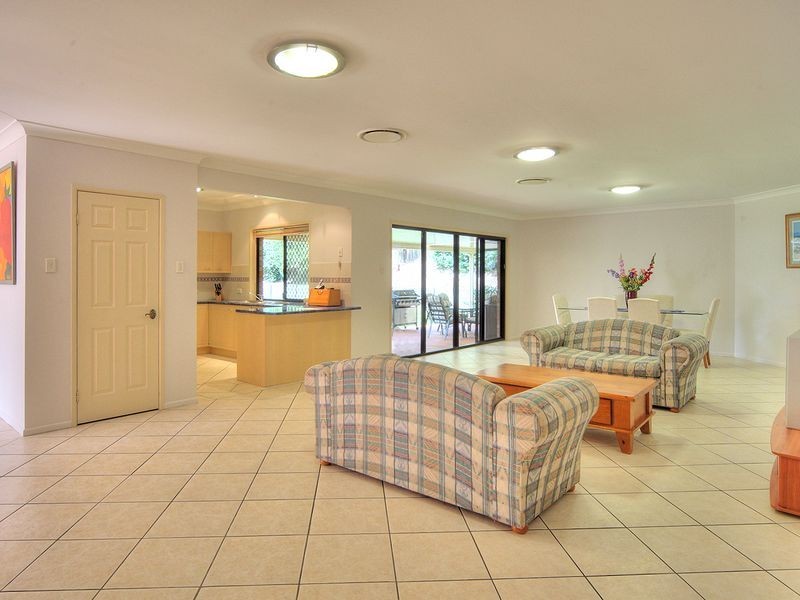 21 Ashton Way, Forest Lake QLD 4078