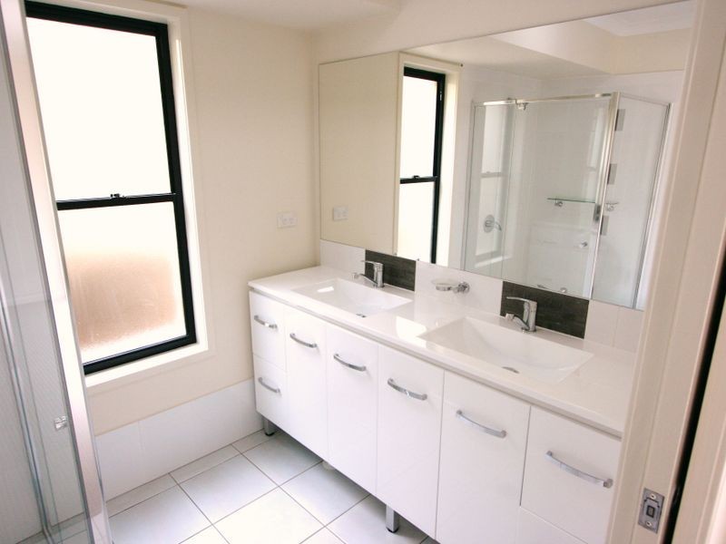 25 Spotted Gum Street, Heathwood QLD 4110