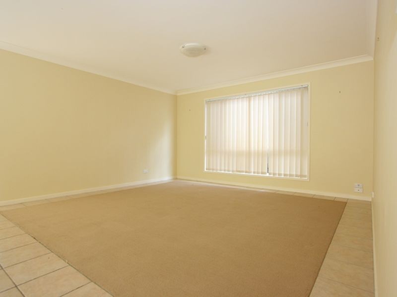 40 Paton Crescent, Forest Lake QLD 4078