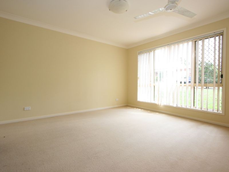 40 Paton Crescent, Forest Lake QLD 4078