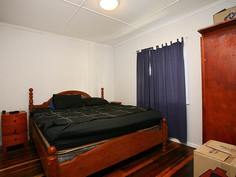 80 Addison Road, Camira QLD 4300