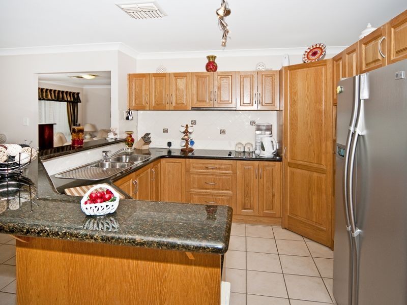 163 Jubilee Avenue, Forest Lake QLD 4078